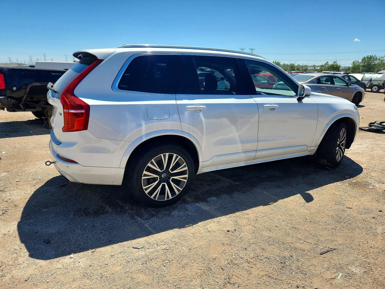 2021 VOLVO XC90