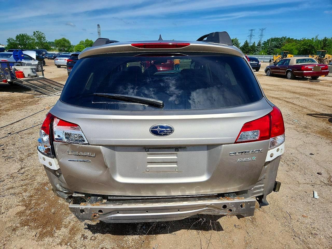 2014 SUBARU OUTBACK