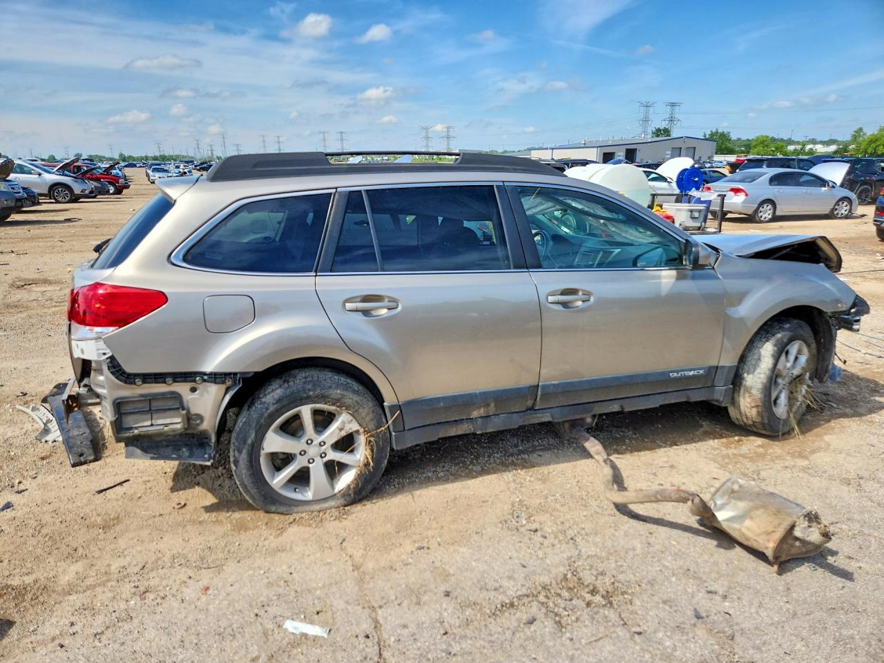 2014 SUBARU OUTBACK