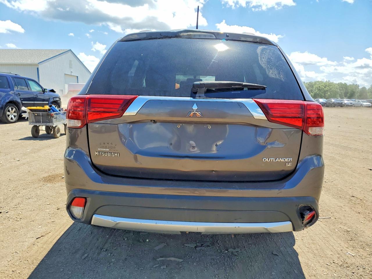 2016 MITSUBISHI OUTLANDER