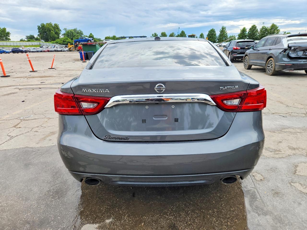 2017 NISSAN MAXIMA