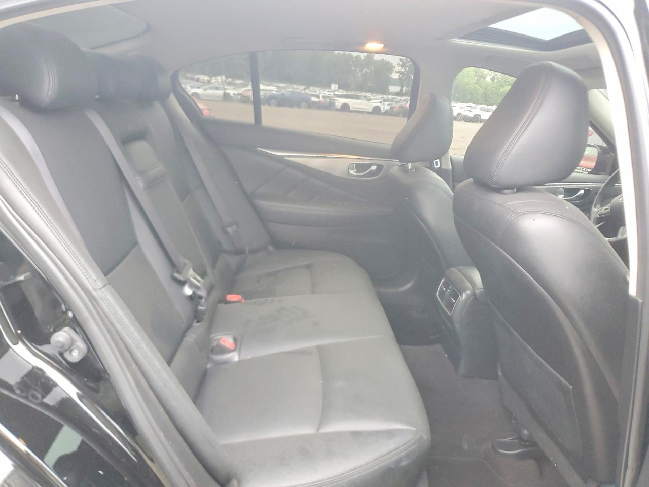 2016 INFINITI Q50