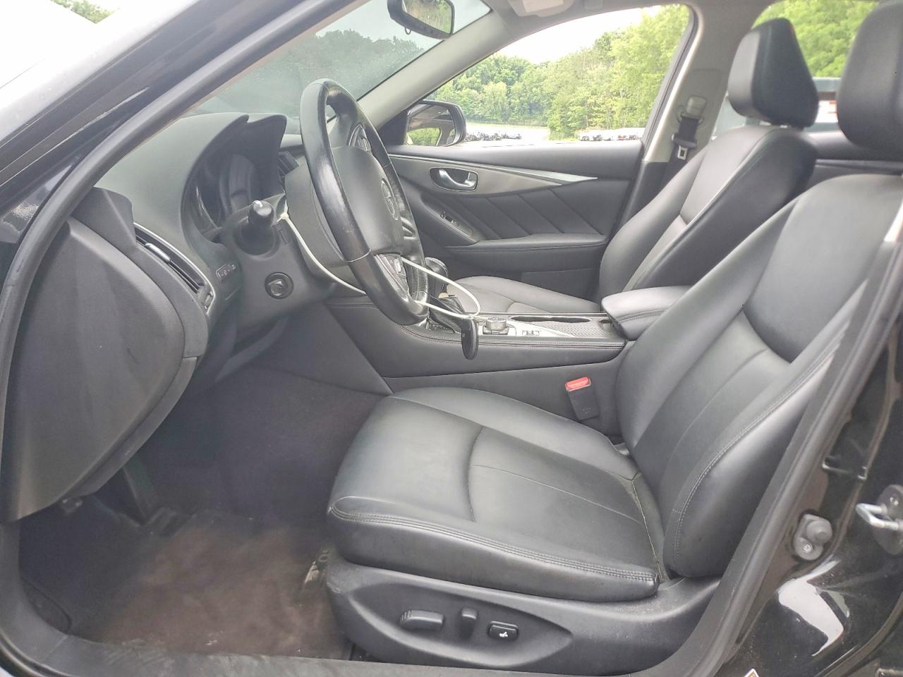 2016 INFINITI Q50