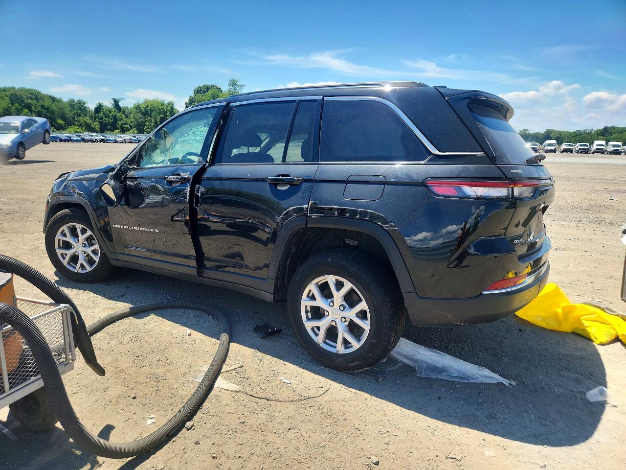 2022 JEEP CHEROKEE