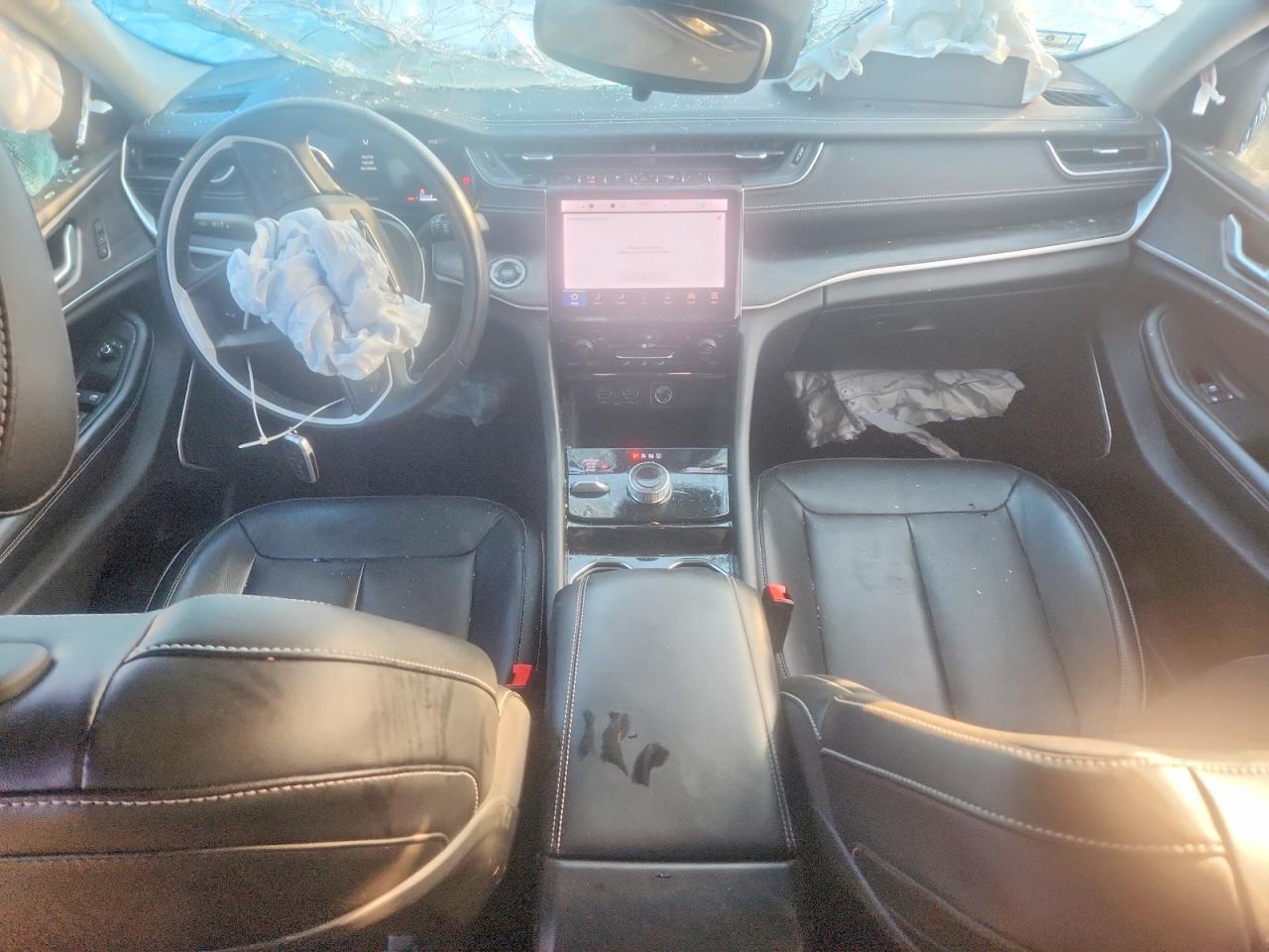 2022 JEEP CHEROKEE
