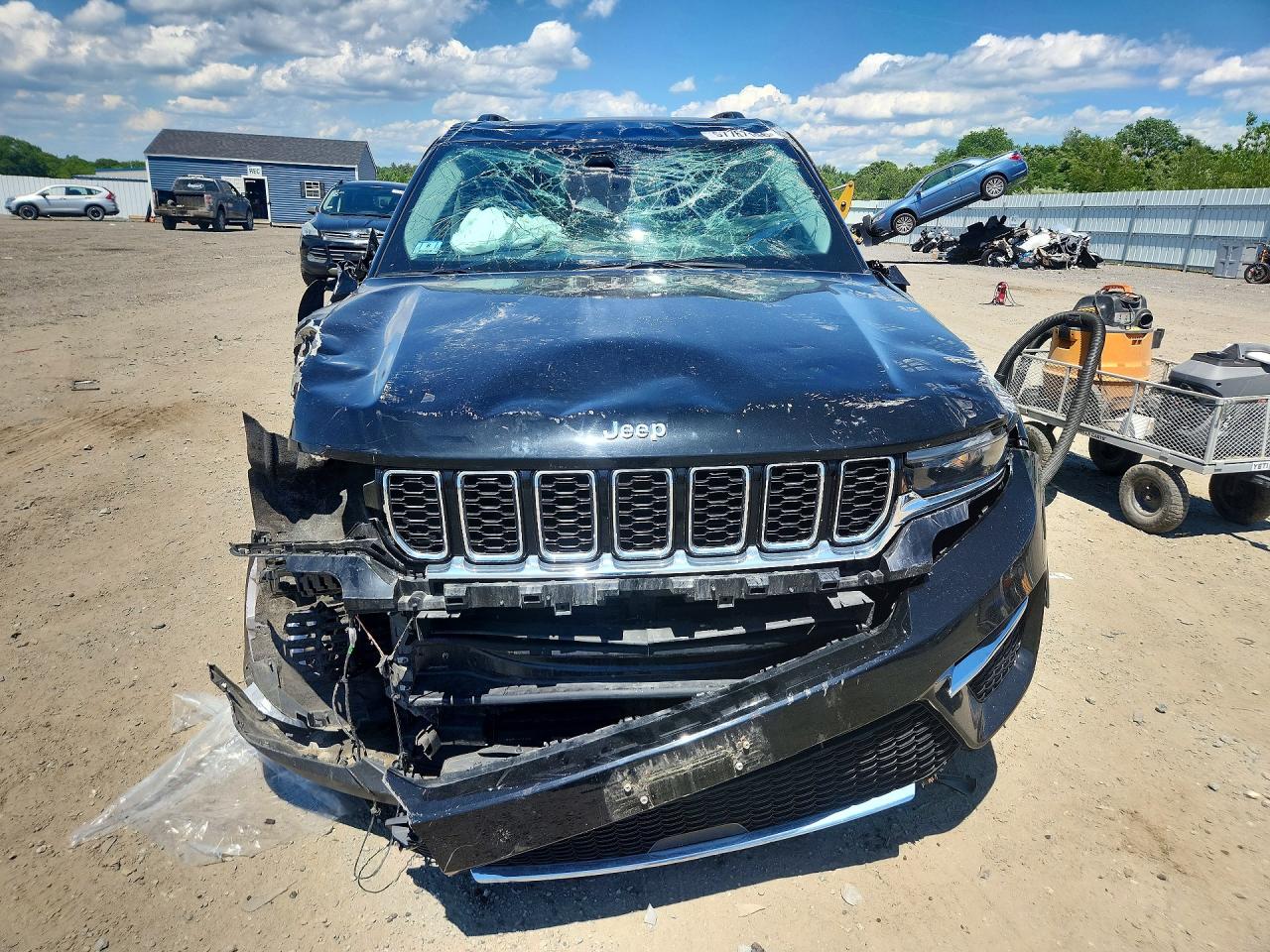 2022 JEEP CHEROKEE