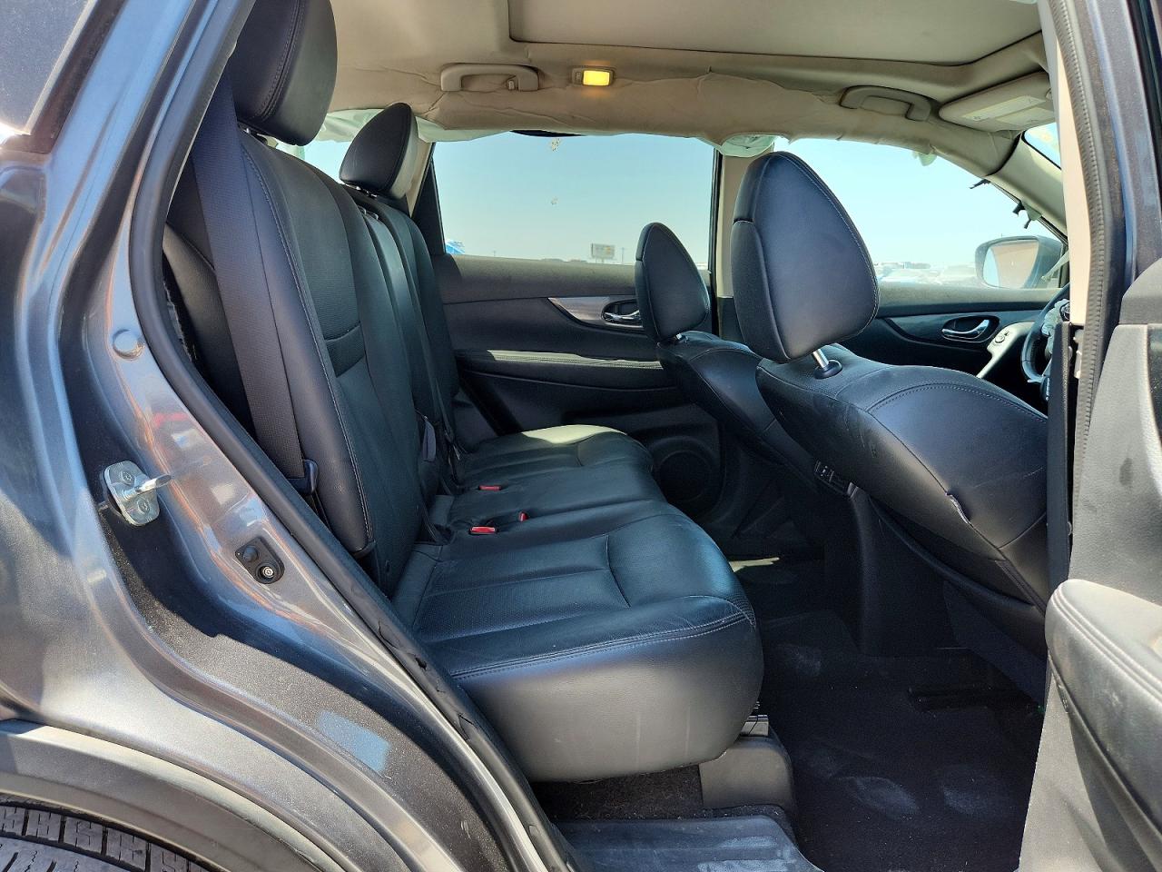 2014 NISSAN ROGUE