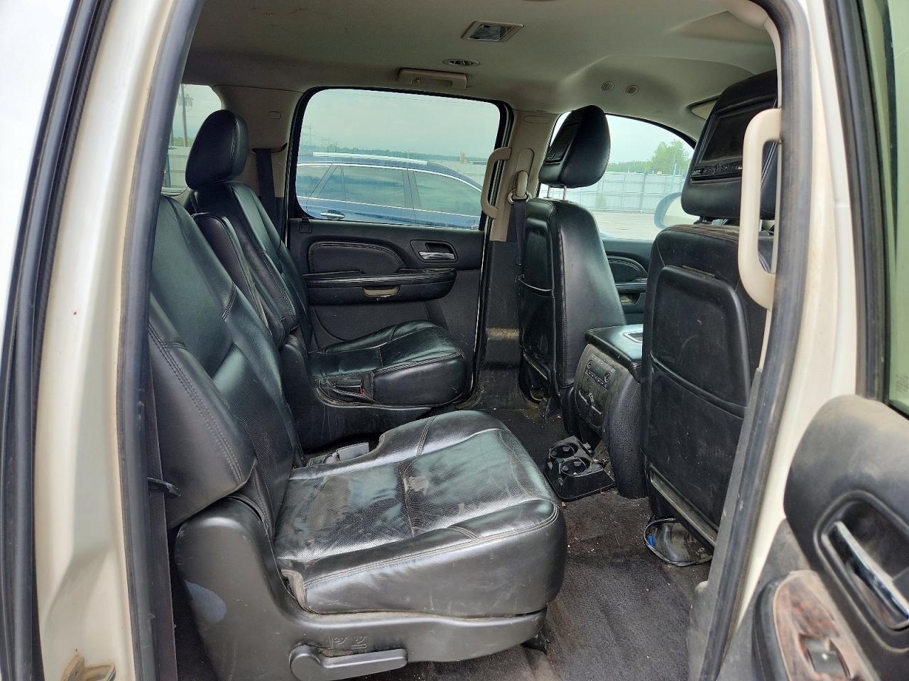 2011 GMC YUKON