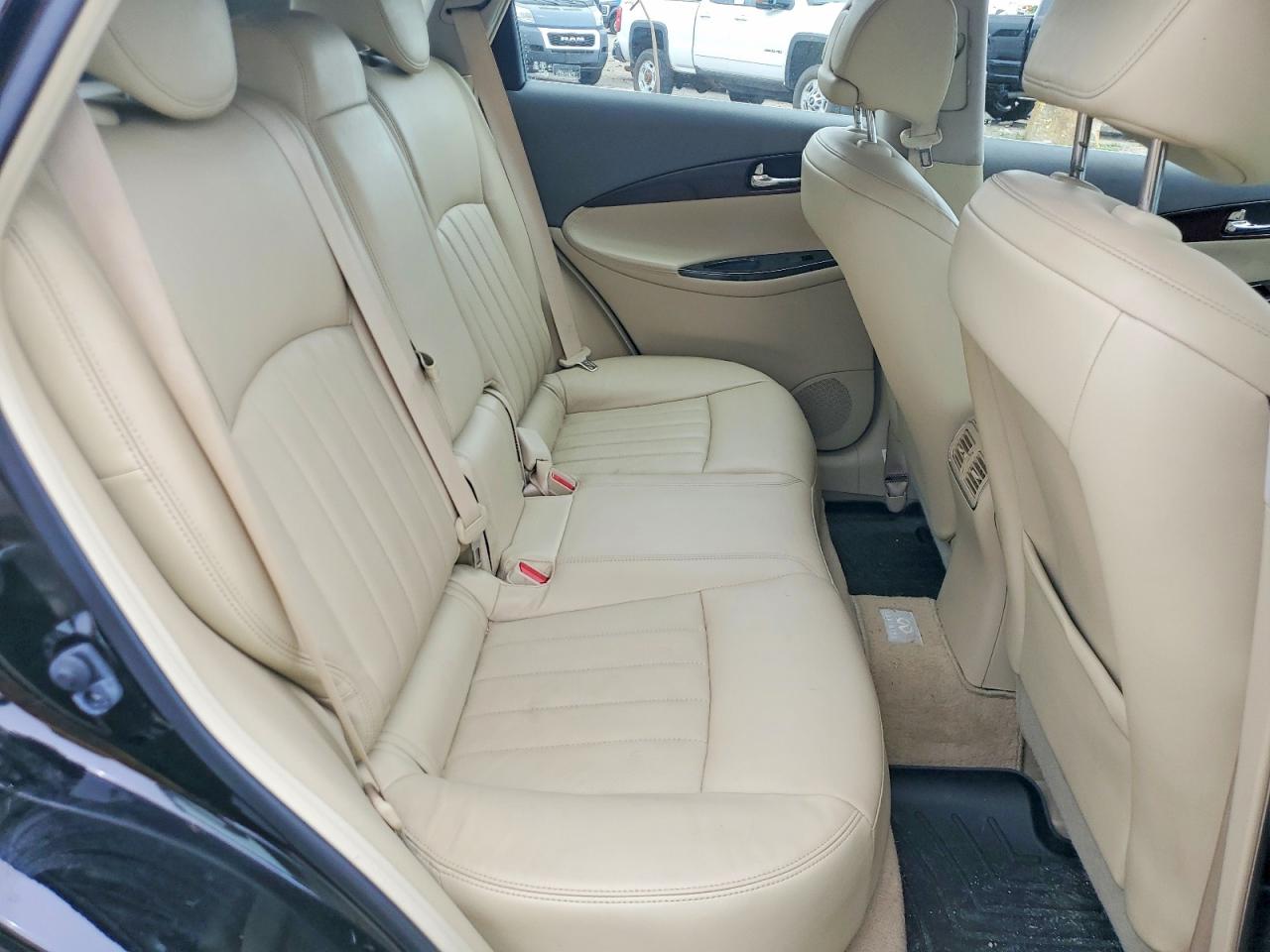 2015 INFINITI QX50