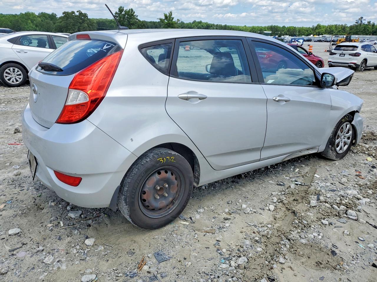 2012 HYUNDAI ACCENT
