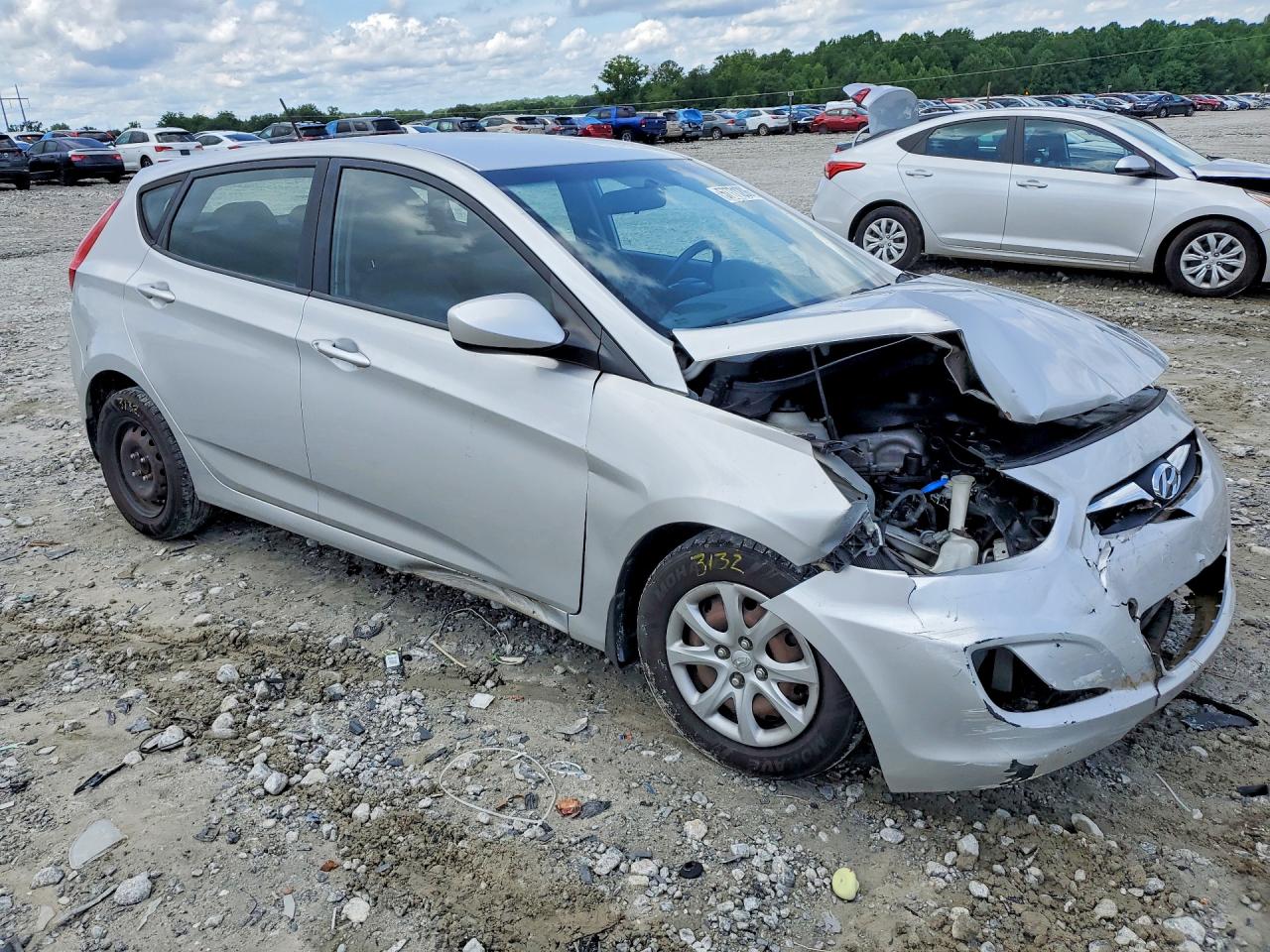 2012 HYUNDAI ACCENT