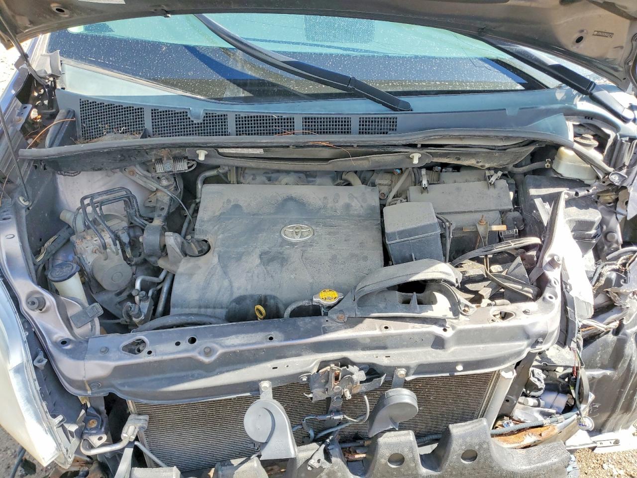 2013 TOYOTA SIENNA