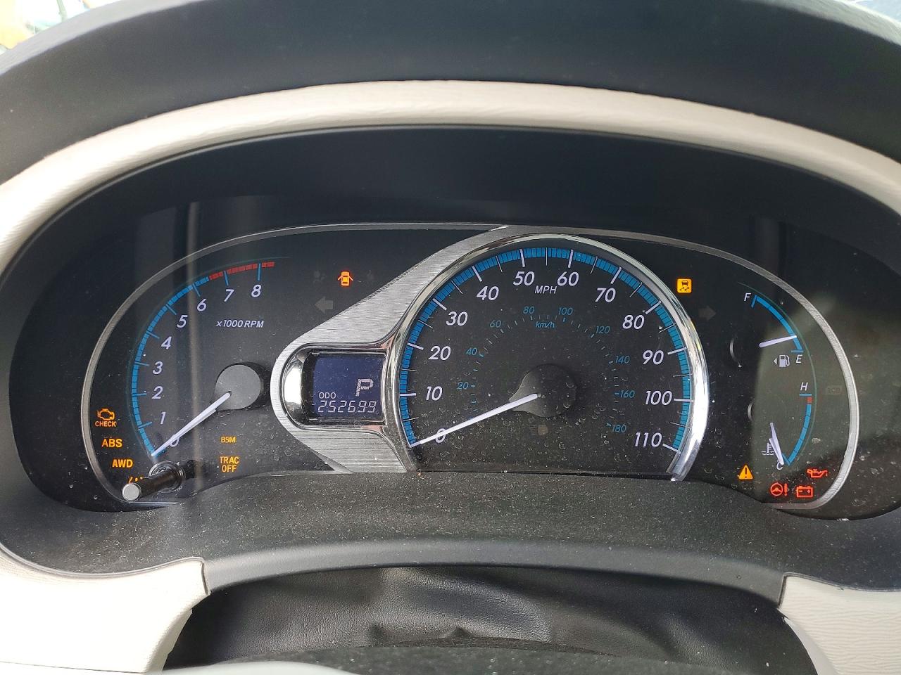 2013 TOYOTA SIENNA