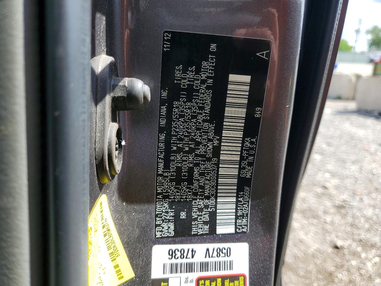 2013 TOYOTA SIENNA