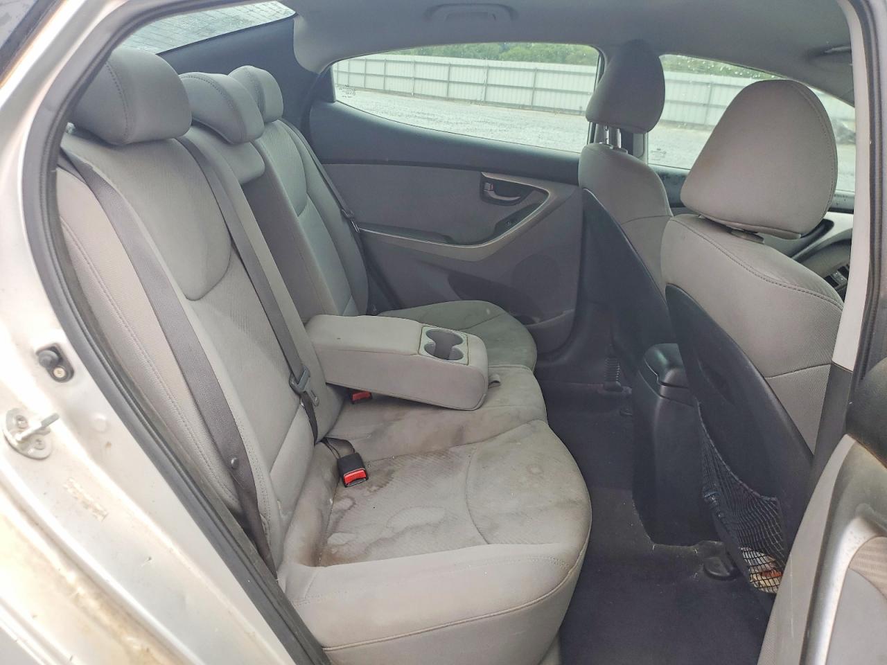 2011 HYUNDAI ELANTRA