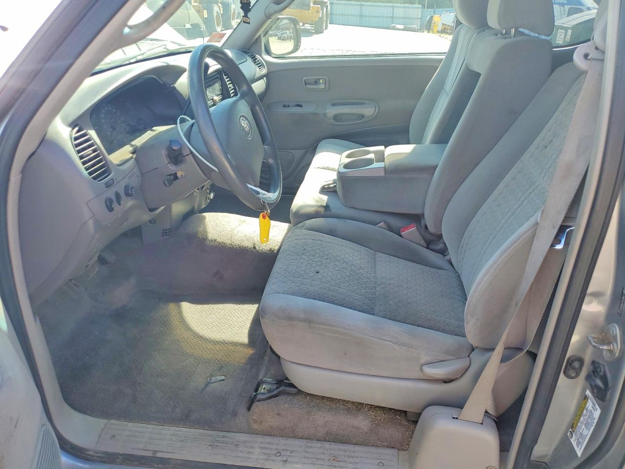 2005 TOYOTA TUNDRA