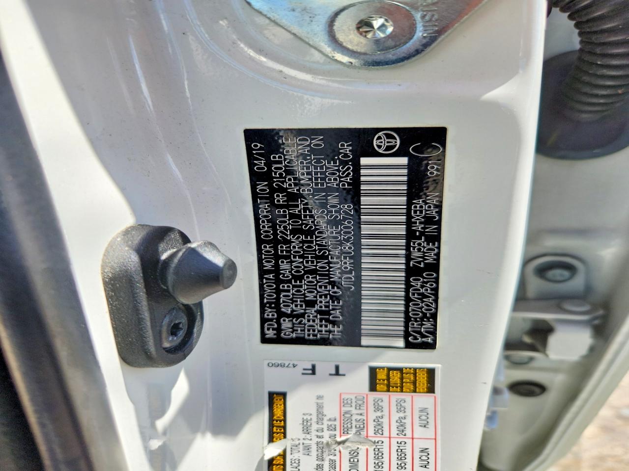 2019 TOYOTA PRIUS