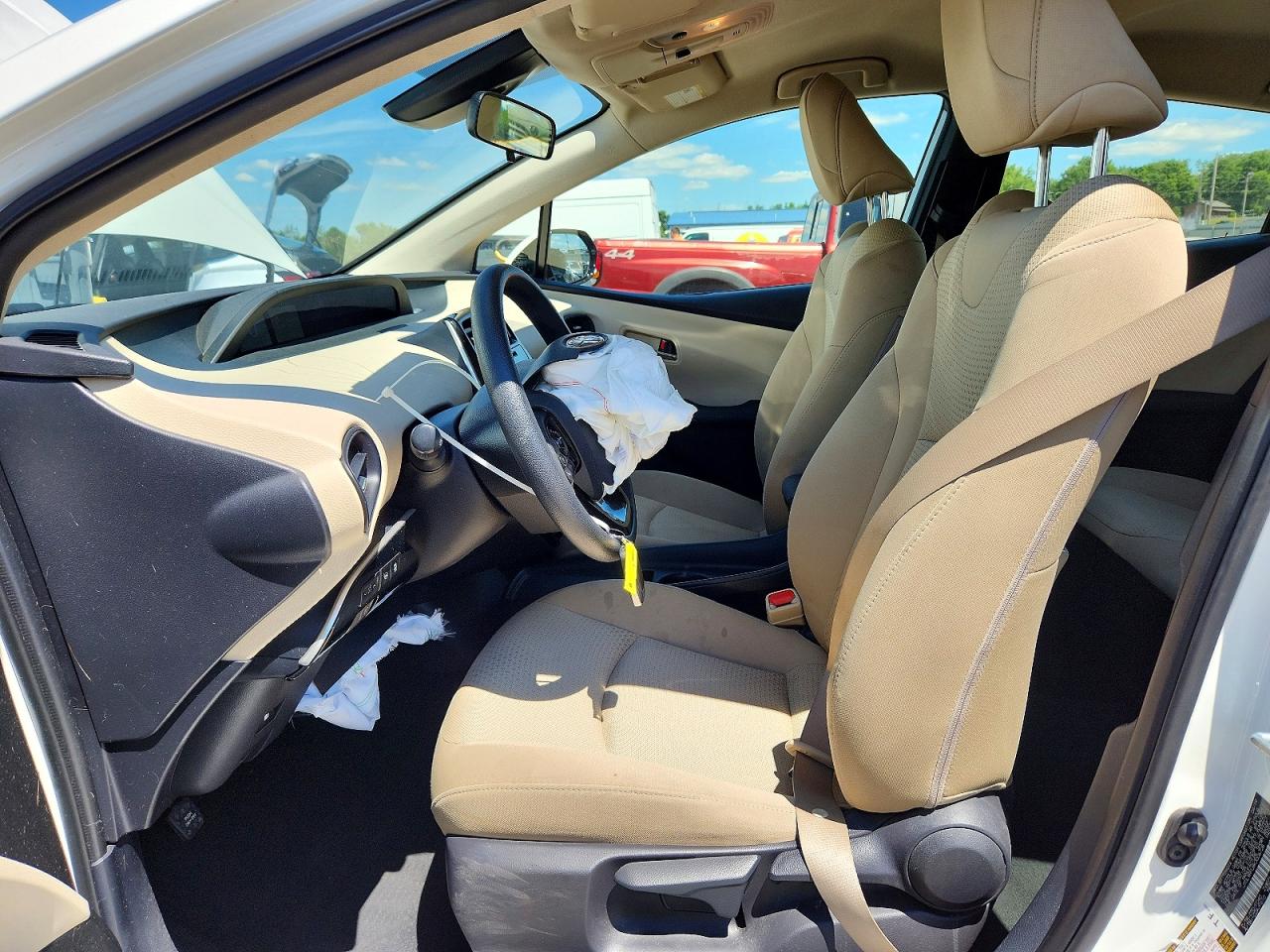 2019 TOYOTA PRIUS