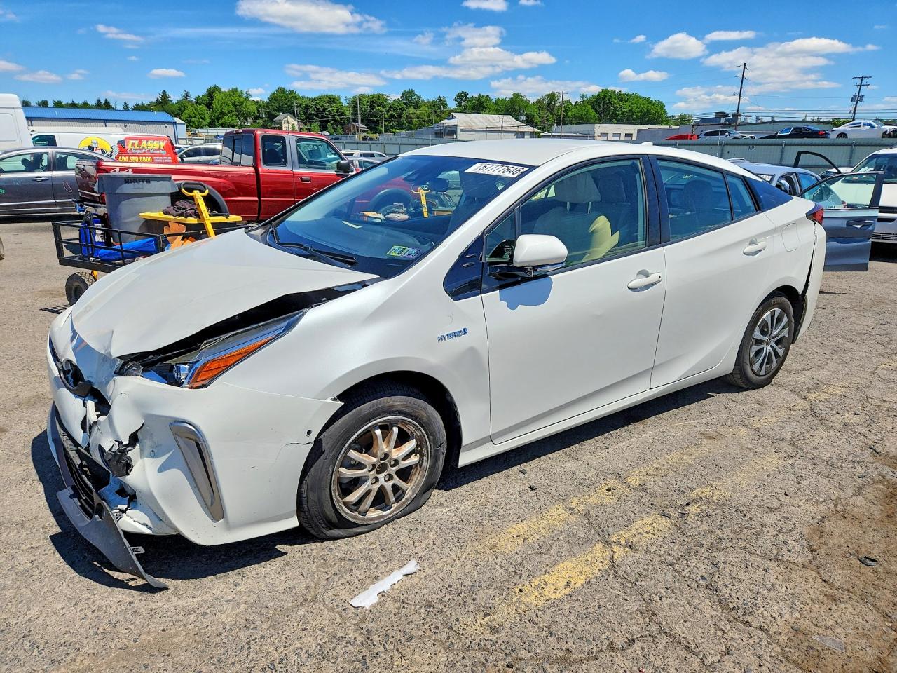 2019 TOYOTA PRIUS