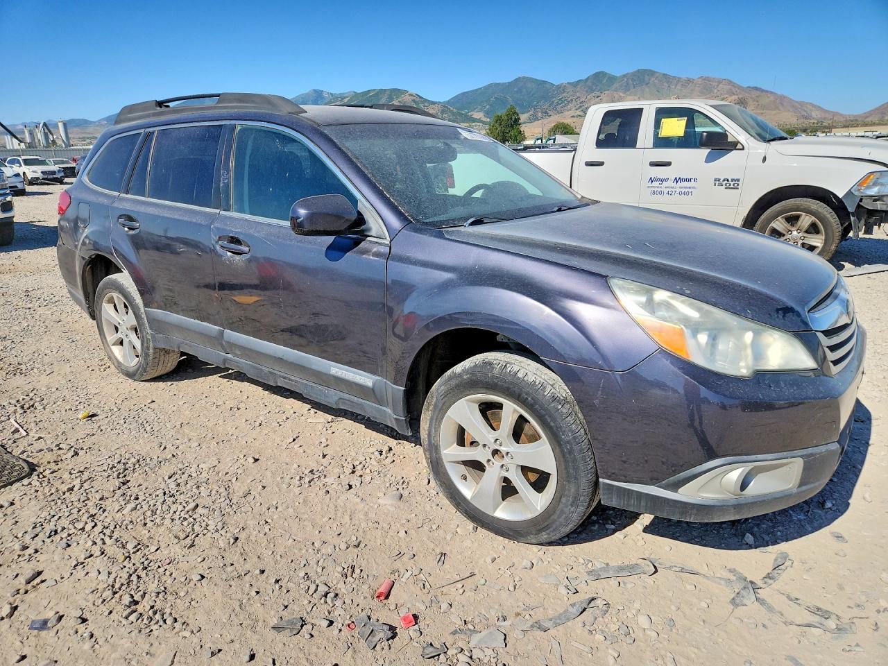 2013 SUBARU OUTBACK