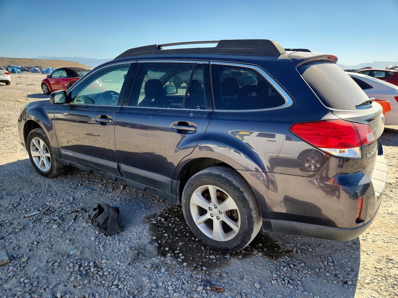 2013 SUBARU OUTBACK