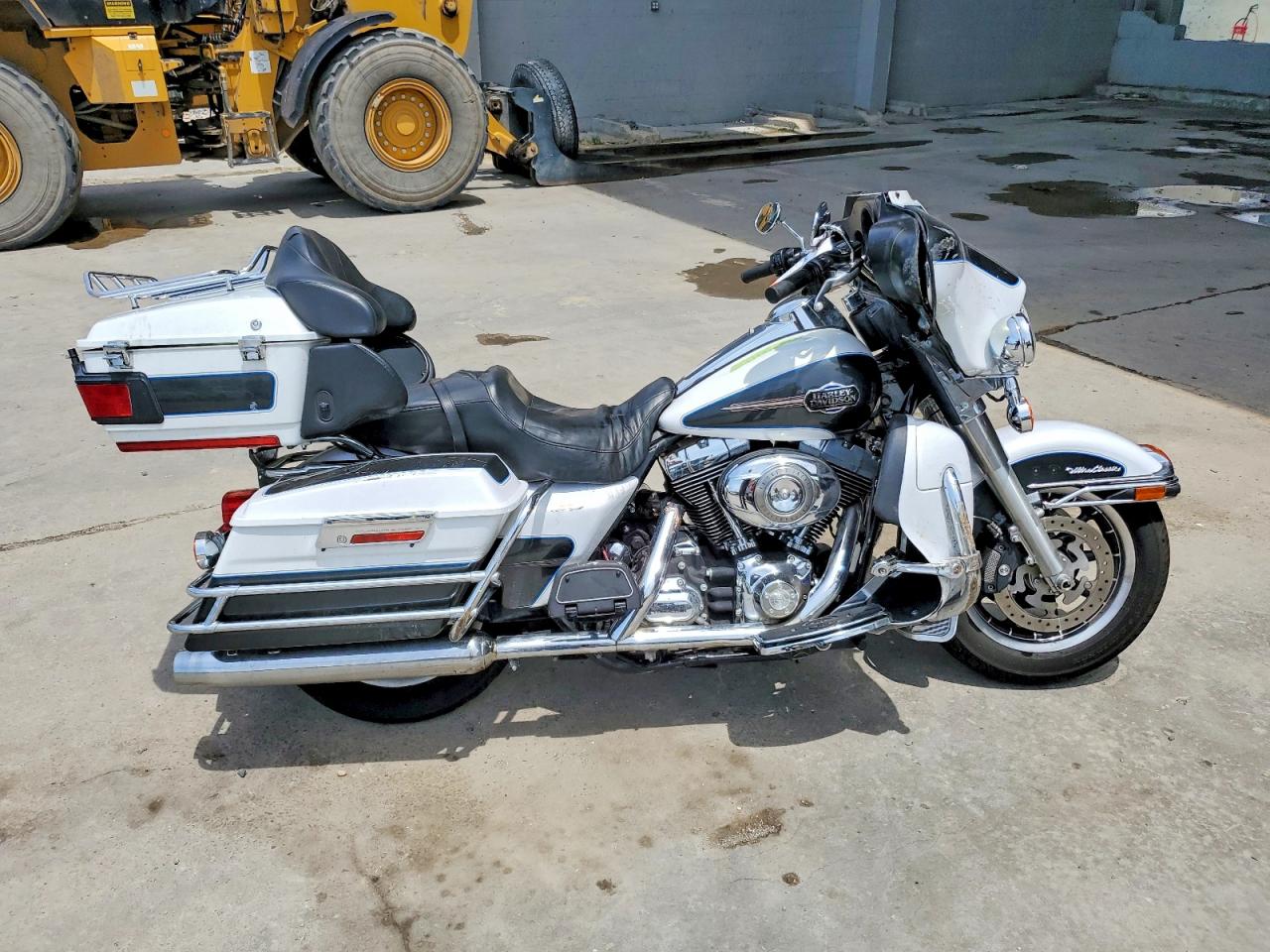 2008 HARLEY-DAVIDSON FL