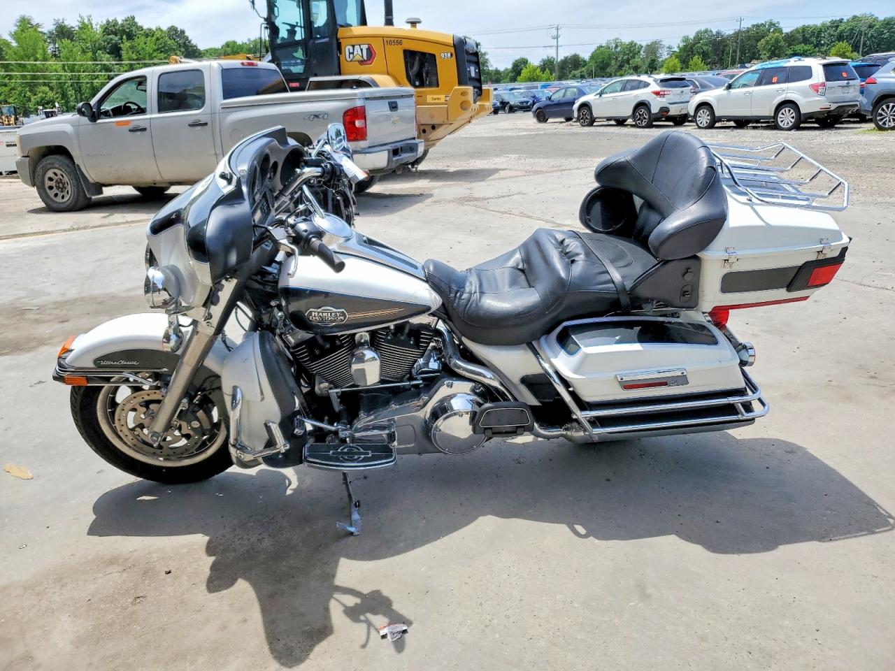 2008 HARLEY-DAVIDSON FL