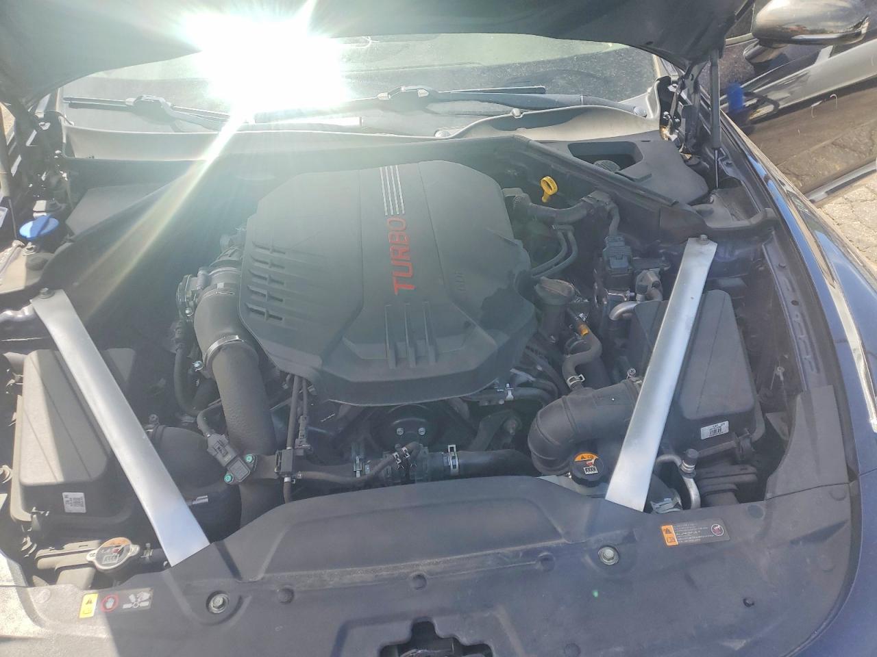 2020 KIA STINGER