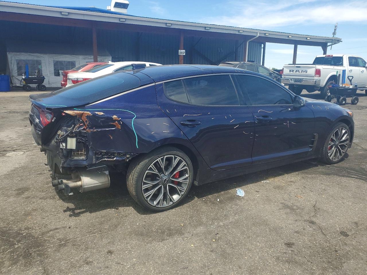 2020 KIA STINGER