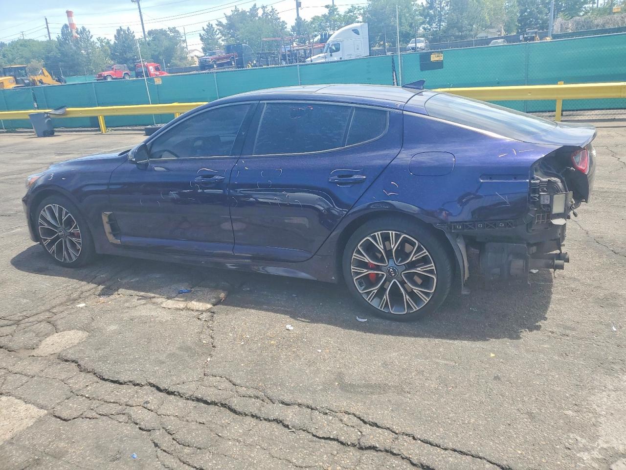 2020 KIA STINGER