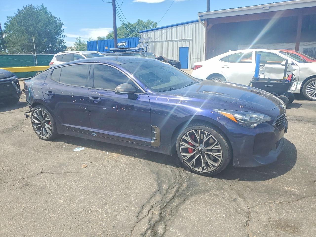 2020 KIA STINGER