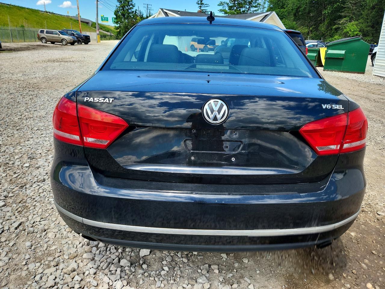 2014 VOLKSWAGEN PASSAT