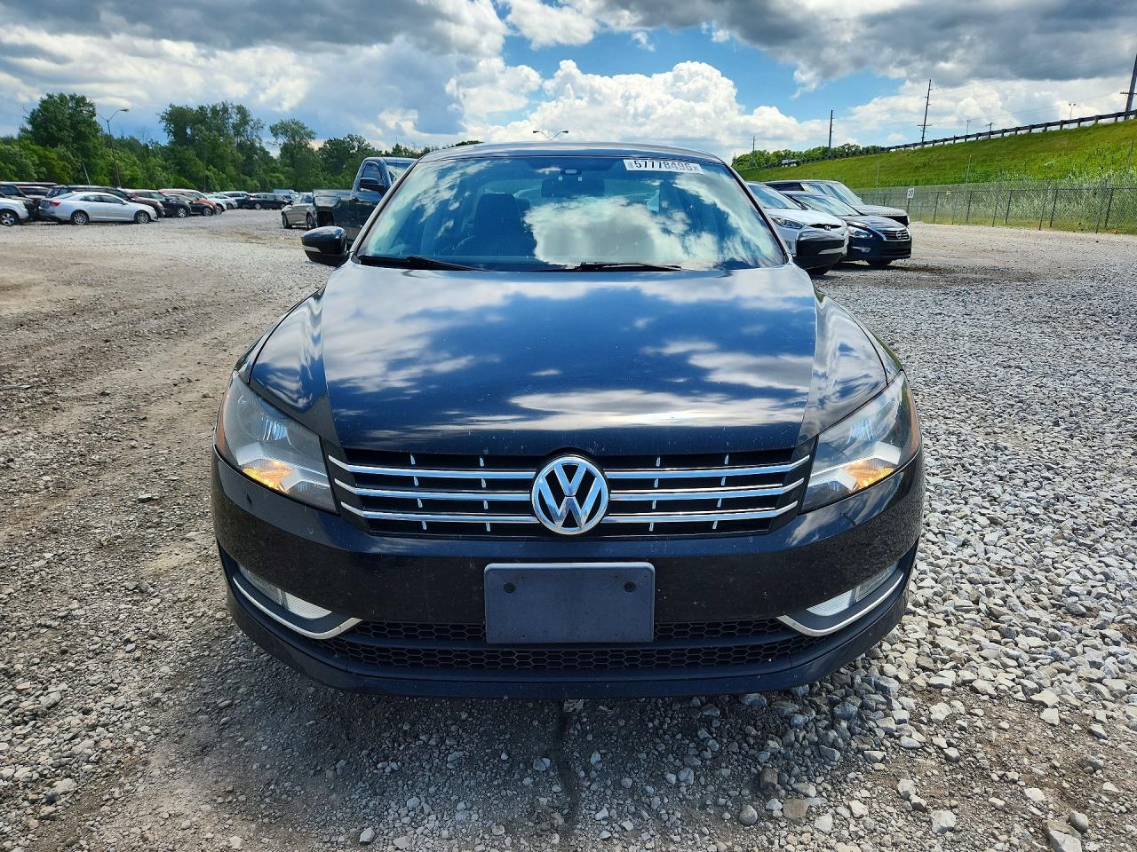 2014 VOLKSWAGEN PASSAT