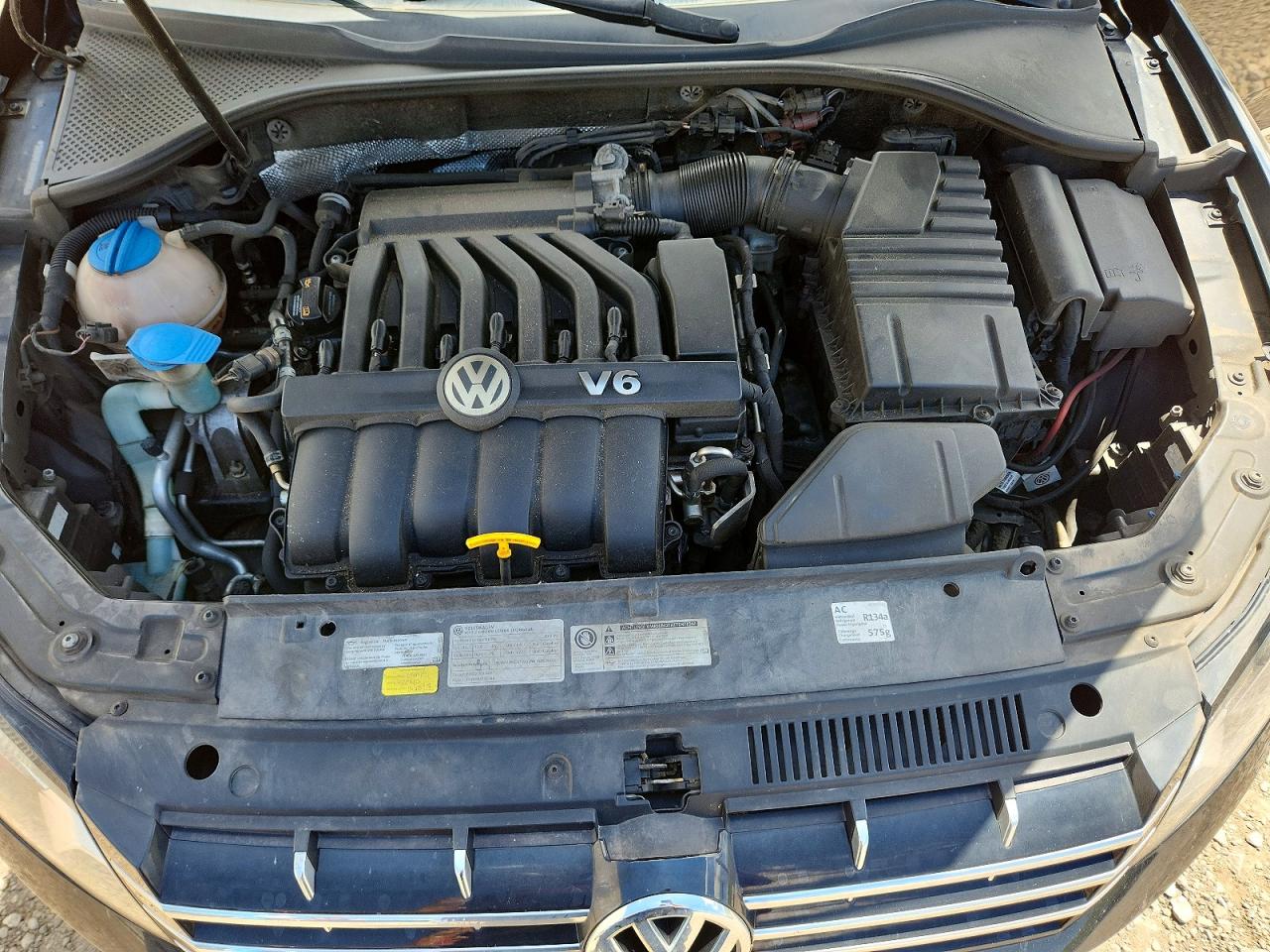 2014 VOLKSWAGEN PASSAT