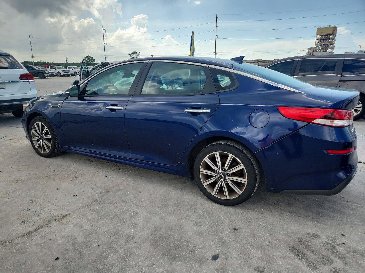 2019 KIA OPTIMA