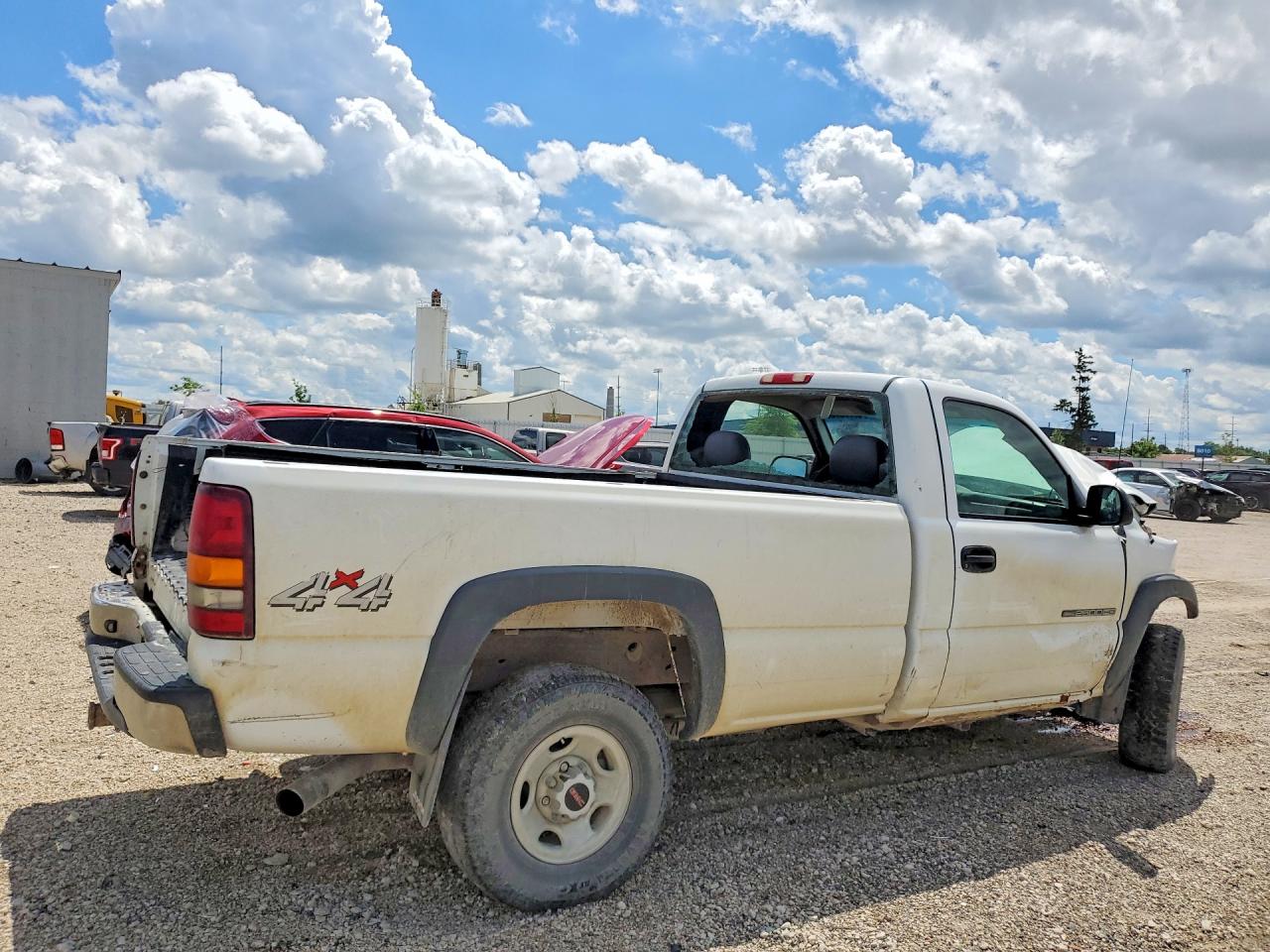 2002 GMC SIERRA