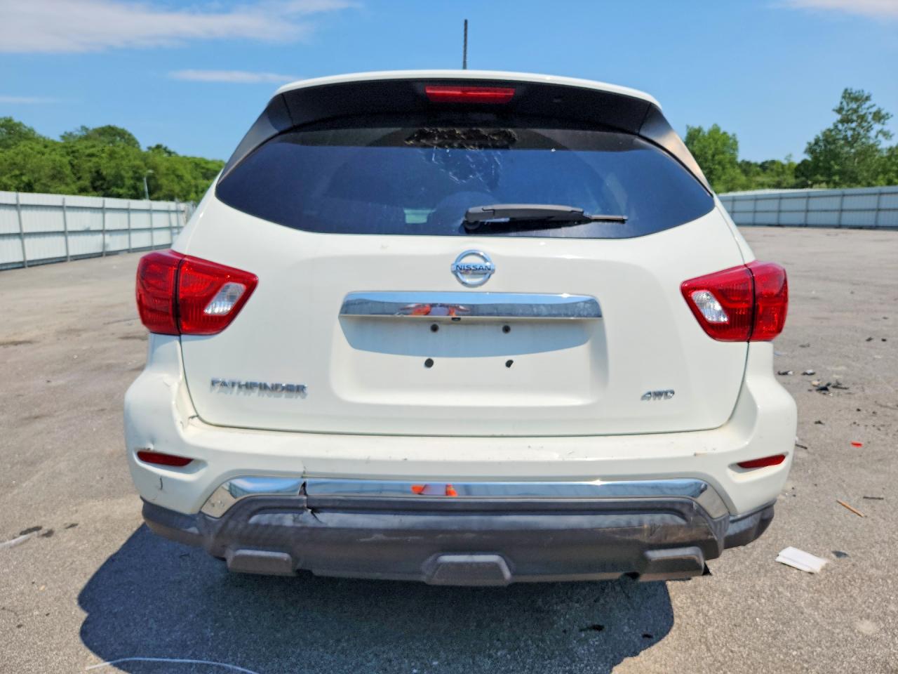2018 NISSAN PATHFINDER