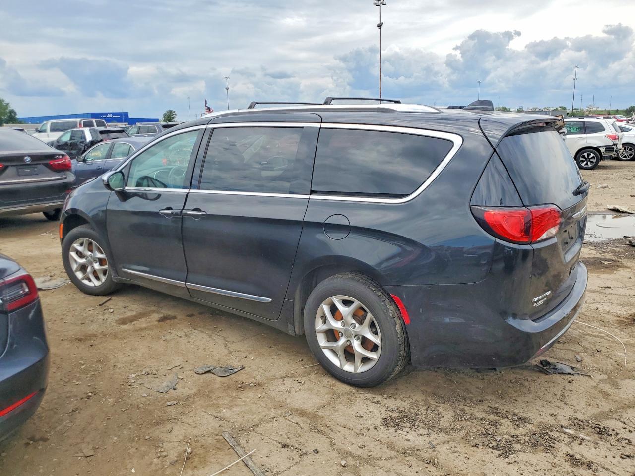 2020 CHRYSLER PACIFICA