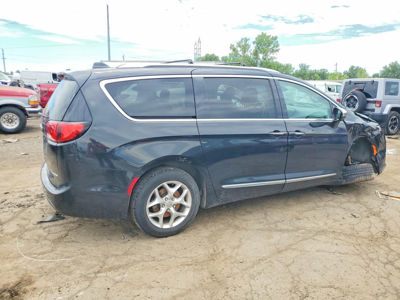 2020 CHRYSLER PACIFICA