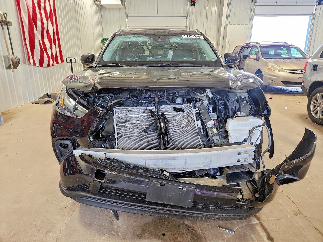 2021 TOYOTA HIGHLANDER