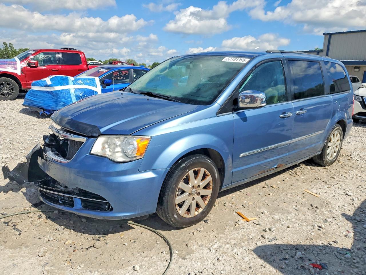 2011 CHRYSLER MINIVAN