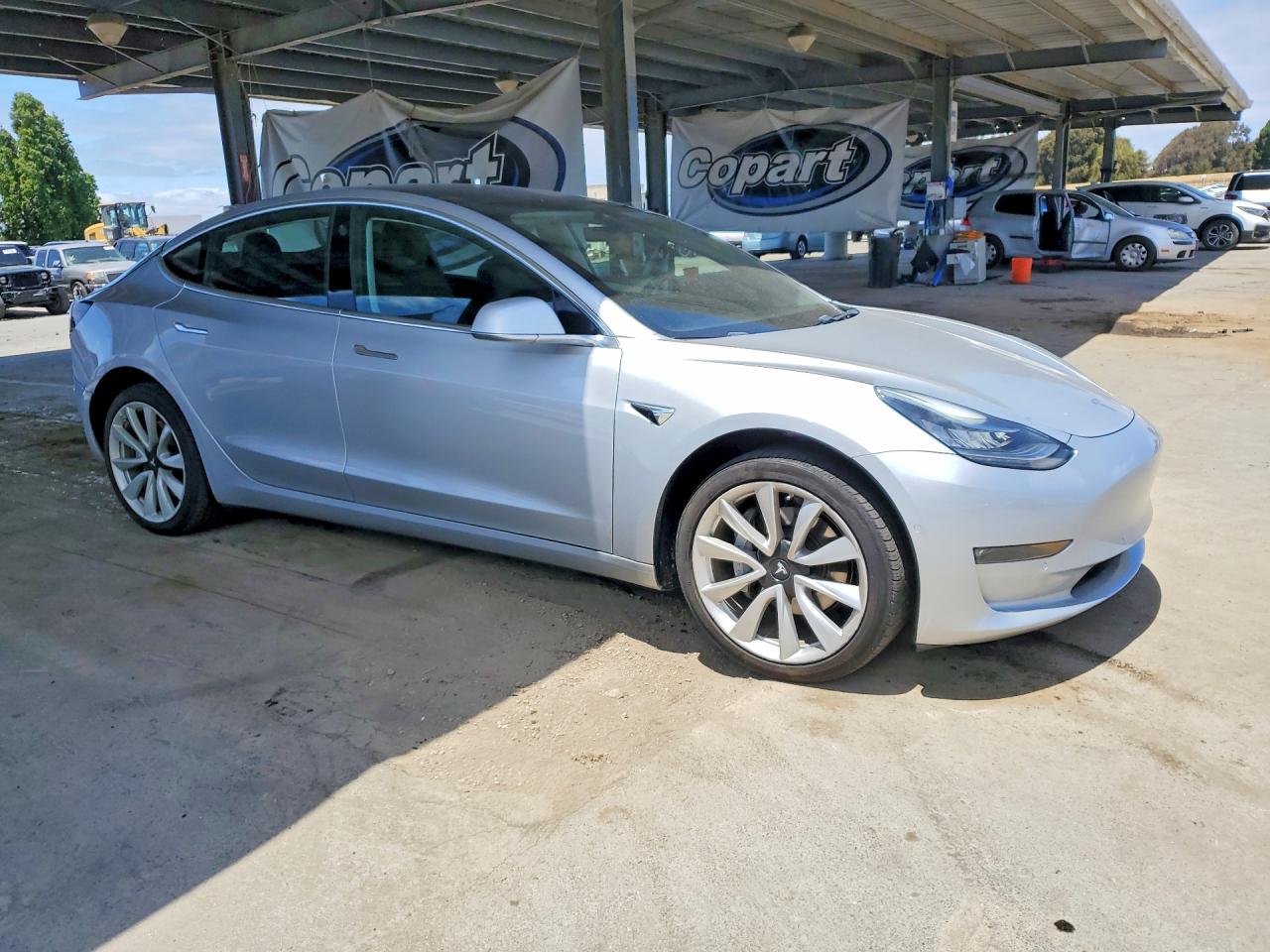 2018 TESLA MODEL 3