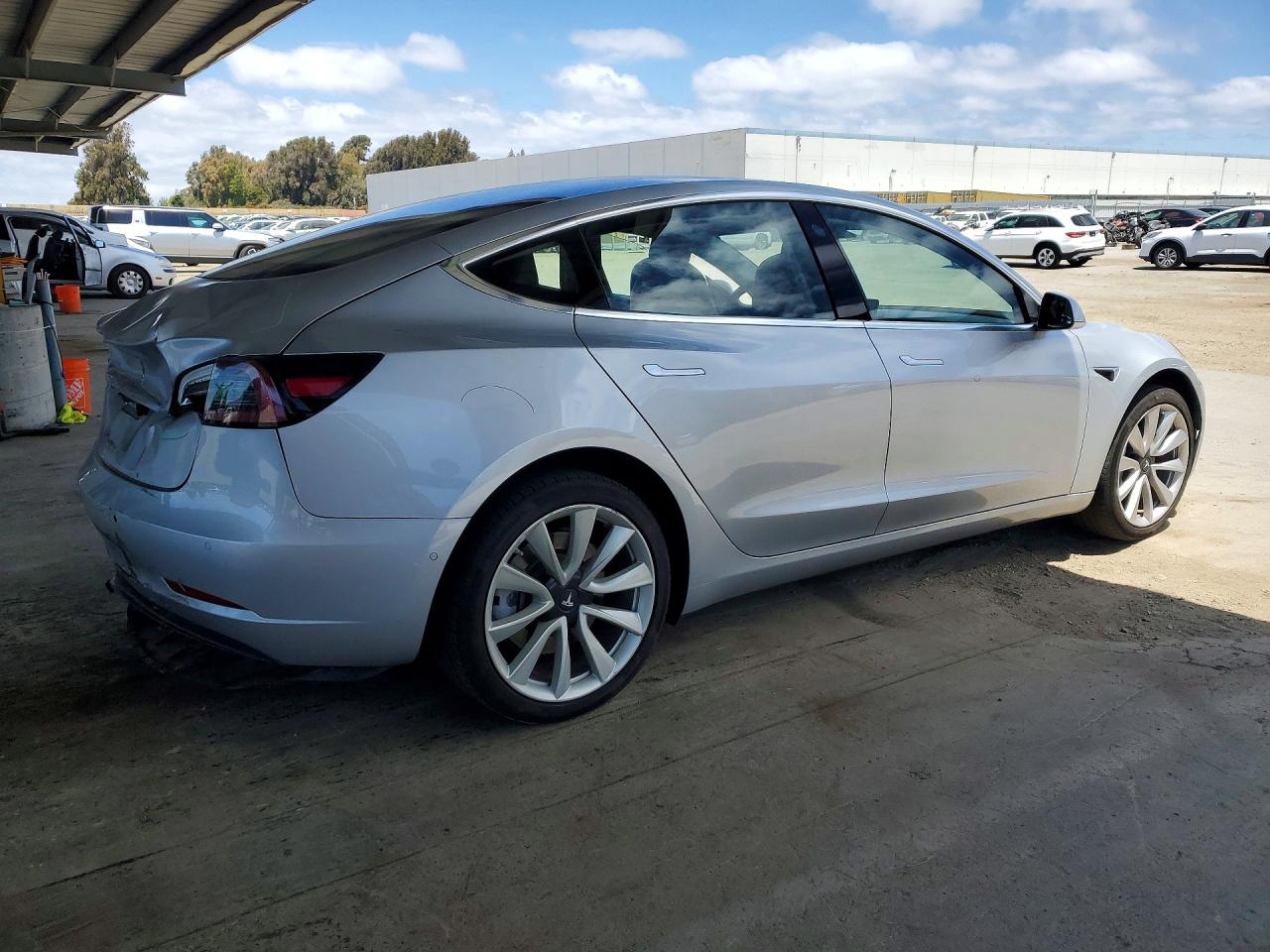 2018 TESLA MODEL 3