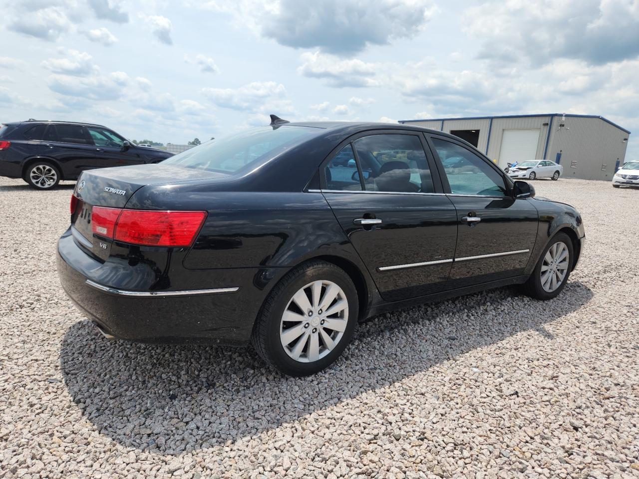 2010 HYUNDAI SONATA