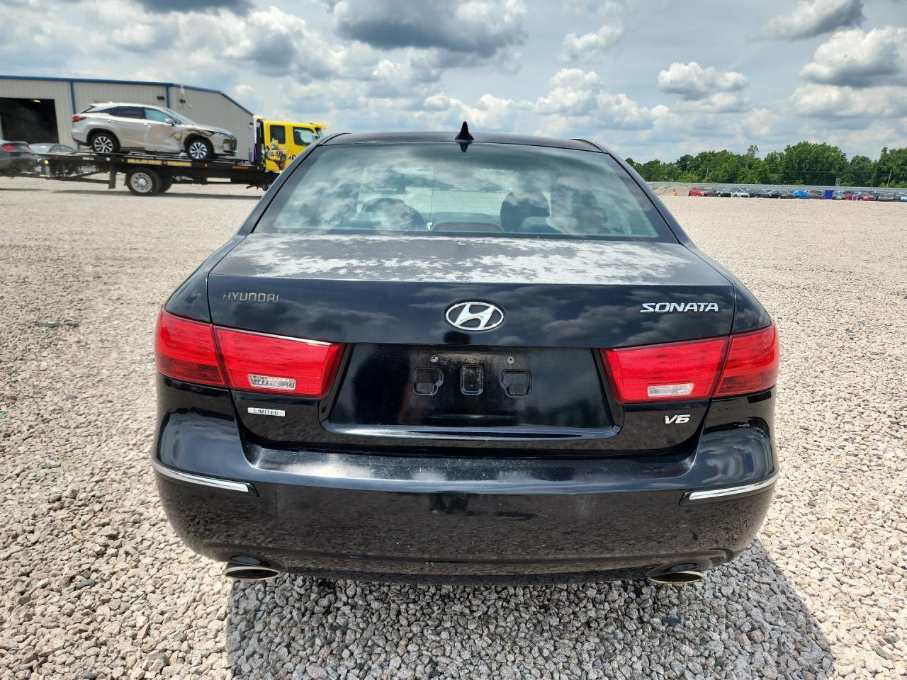 2010 HYUNDAI SONATA