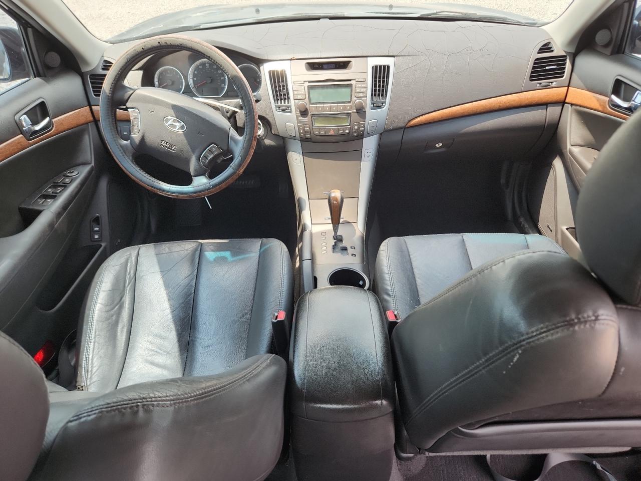 2010 HYUNDAI SONATA