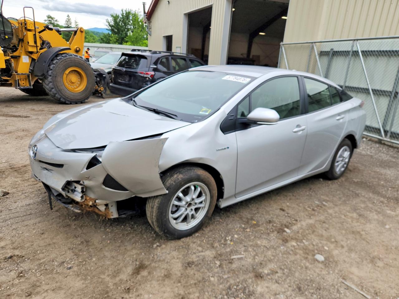 2016 TOYOTA PRIUS