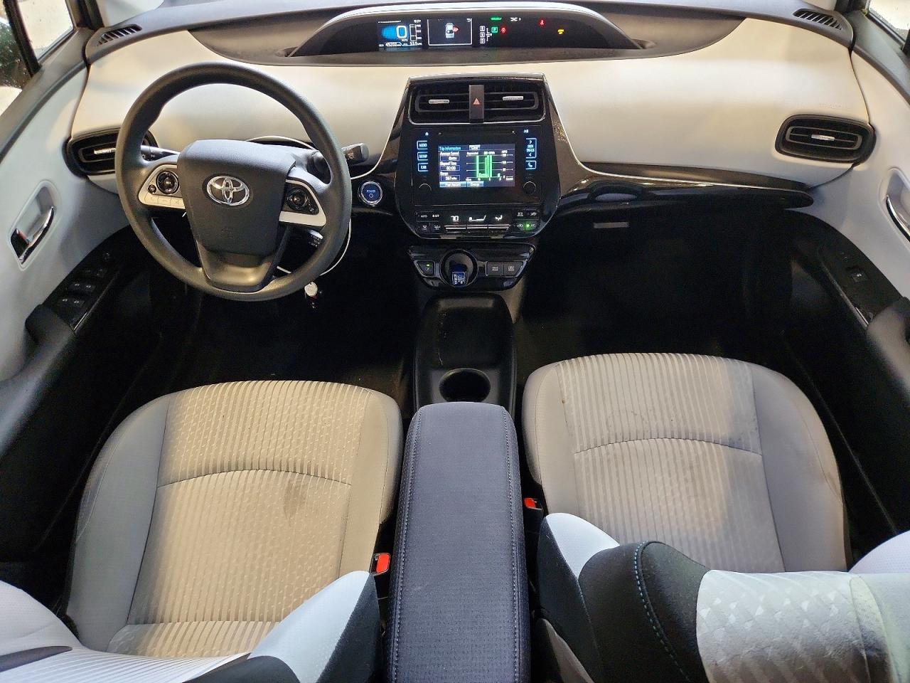 2016 TOYOTA PRIUS