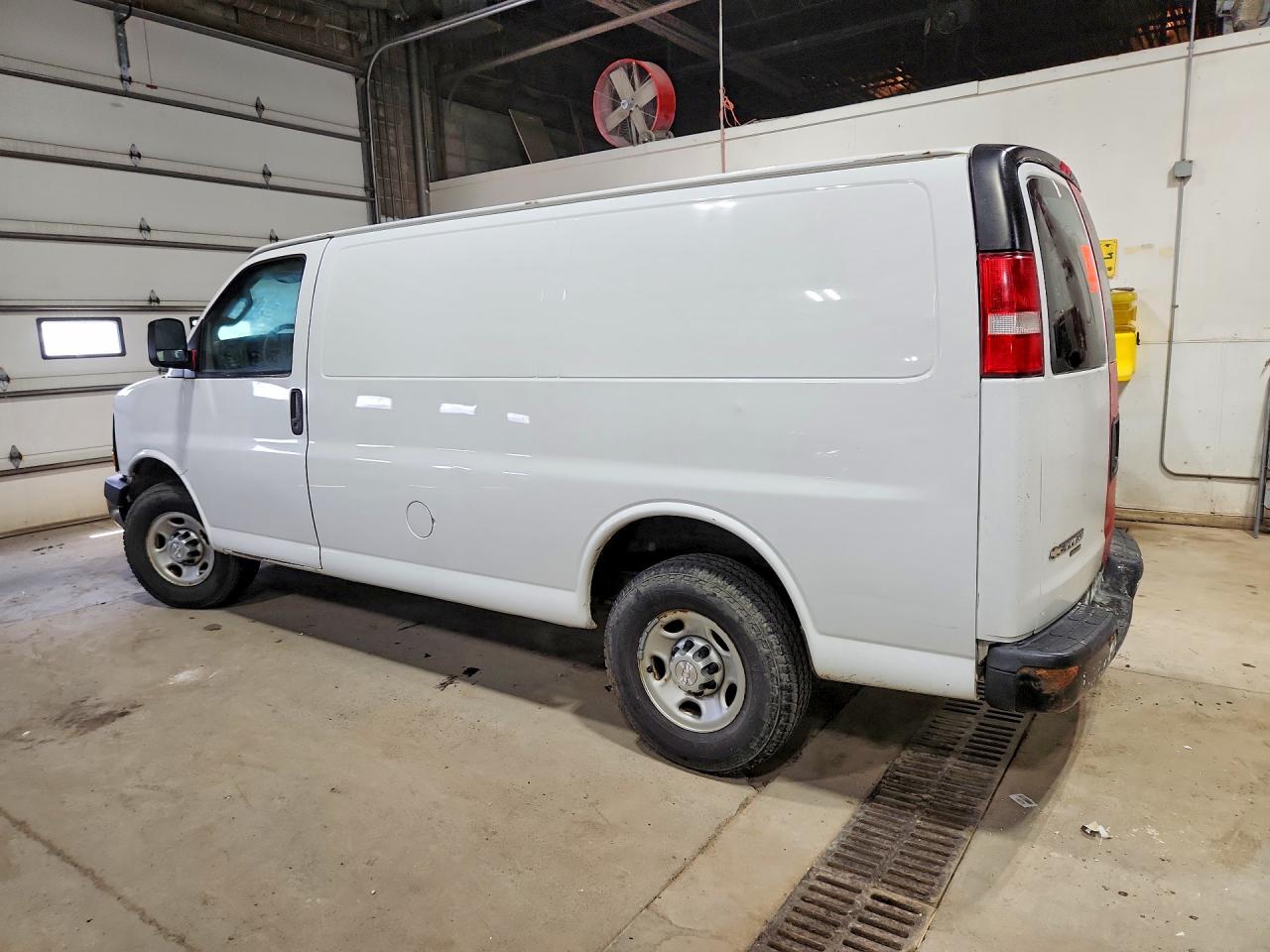 2016 CHEVROLET 2500 EXPRE