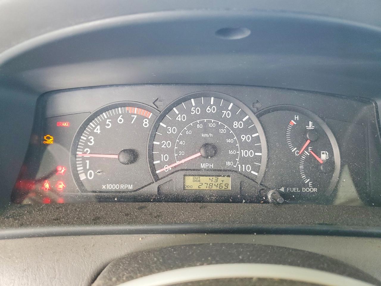 2004 TOYOTA COROLLA